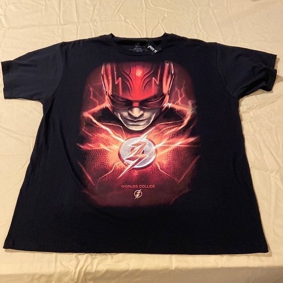 Men’s flash Gordon worlds collide black T-shirt NWT in size XL - Picture 1 of 6